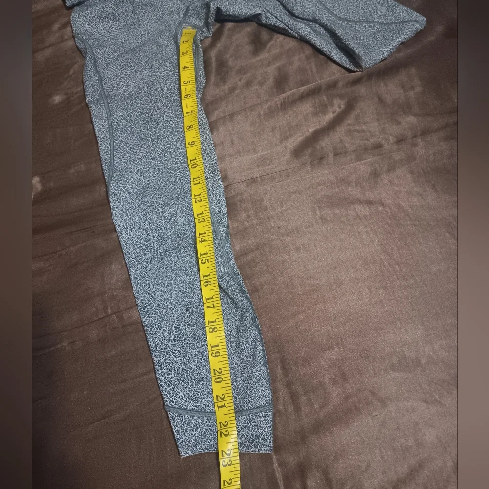 Lululemon Athletica‎ Run The Day Legging SzS Gray/Black Crop Lightweight